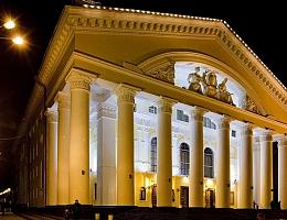 В конце ноября группа наших старшеклассников посетила один из старейших действующих драматических театров России